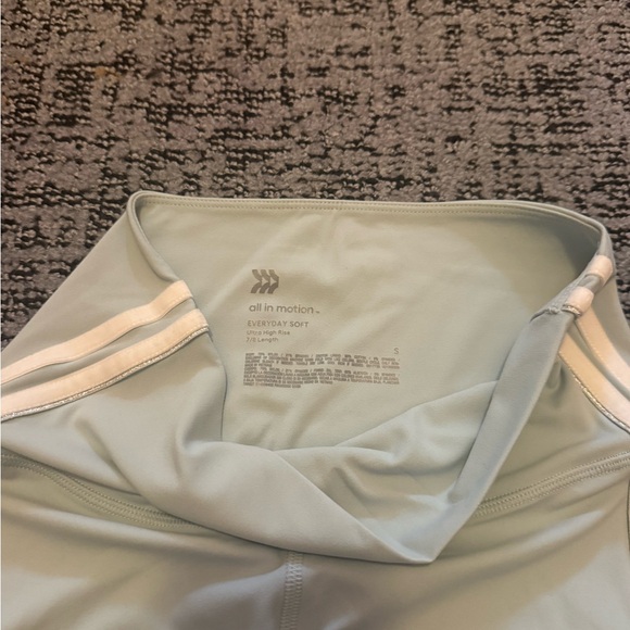 Target workout set - Picture 2 of 3